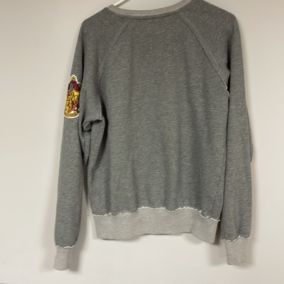 Wizarding World of Harry Potter Universal Studios Gryffindor Pullover, size M - Picture 4 of 8